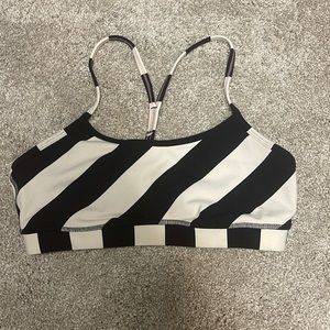 Lululemon flow y bra